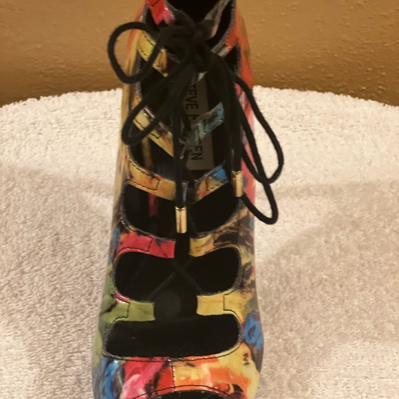 Steve Madden Printed Heels - Picture 5 of 8